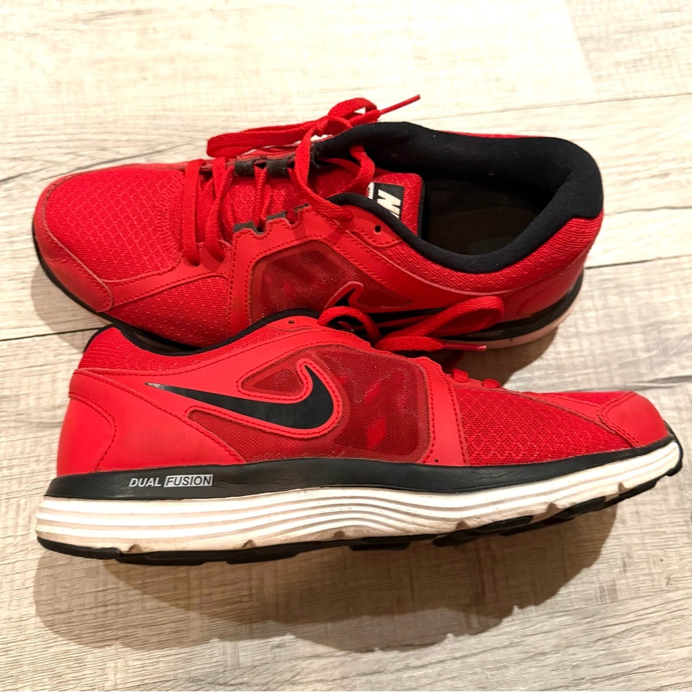 Nike Black and Red Athletic Shoes